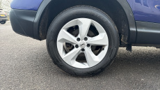 Nissan Qashqai 1.3 DiG-T Acenta Premium 5dr Petrol Hatchback